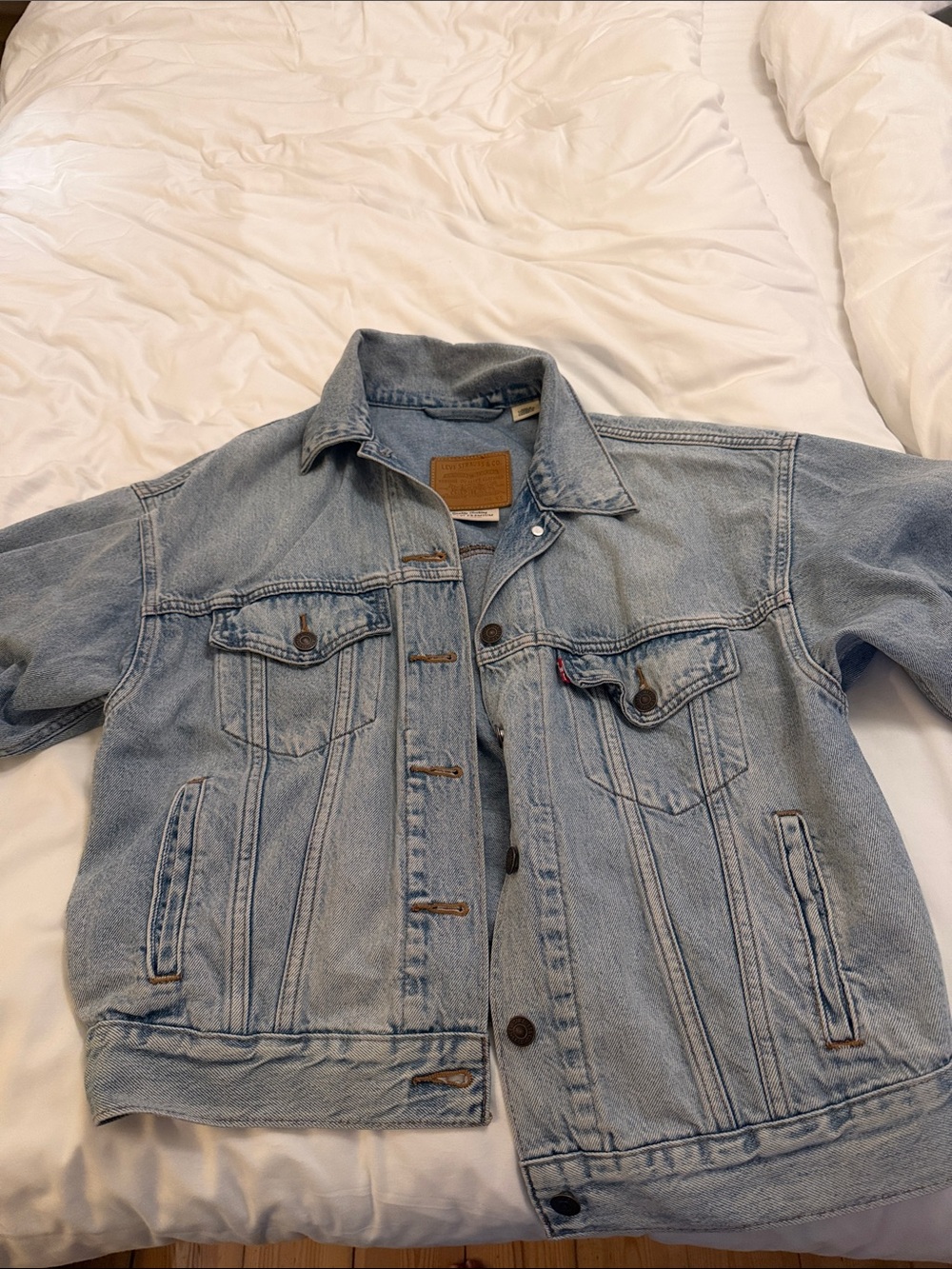 Levi's Light Blue Denim Trucker Jacket
